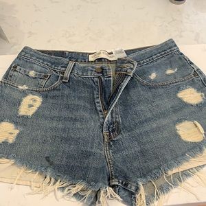 Levi’s - Loose straight Denim Shorts